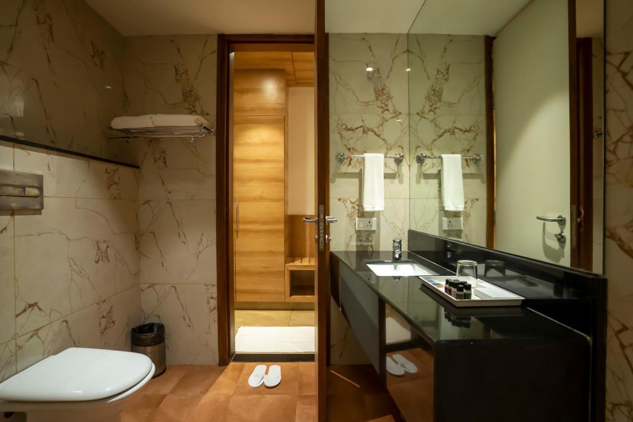 Celebrant Hotel فاراناسي المظهر الخارجي الصورة