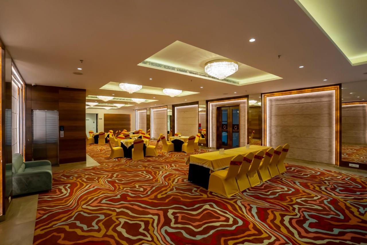 Celebrant Hotel فاراناسي المظهر الخارجي الصورة