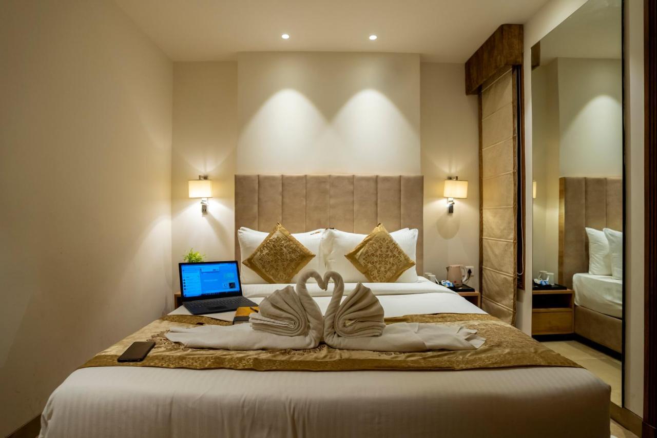 Celebrant Hotel فاراناسي المظهر الخارجي الصورة