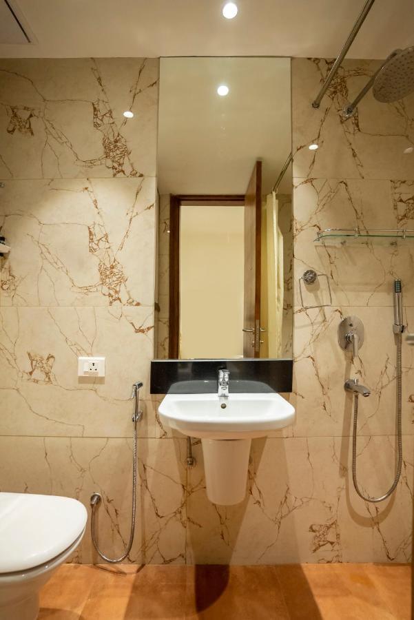 Celebrant Hotel فاراناسي المظهر الخارجي الصورة