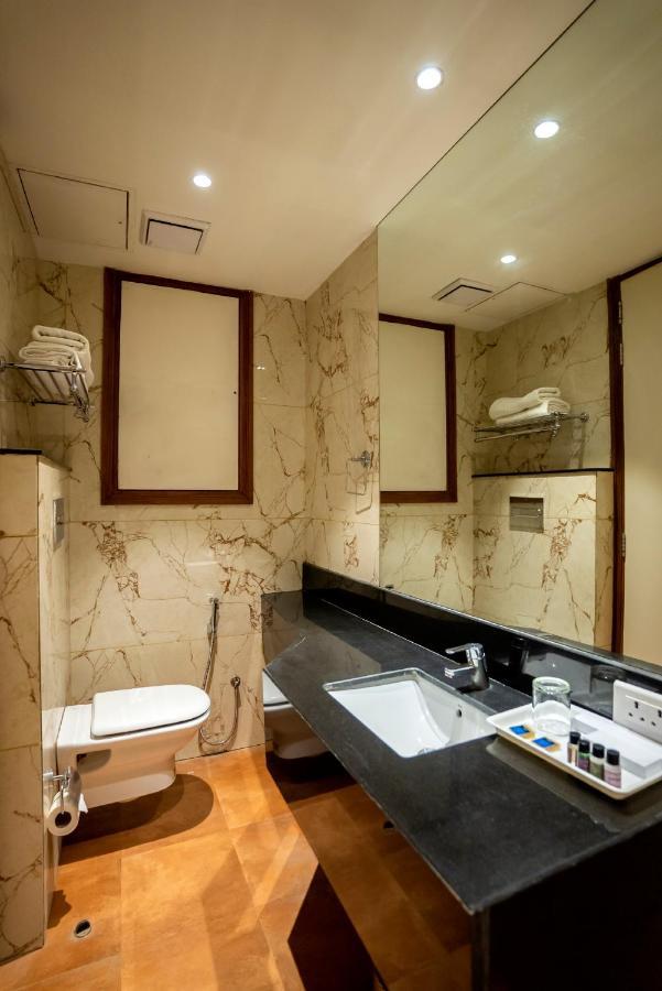 Celebrant Hotel فاراناسي المظهر الخارجي الصورة