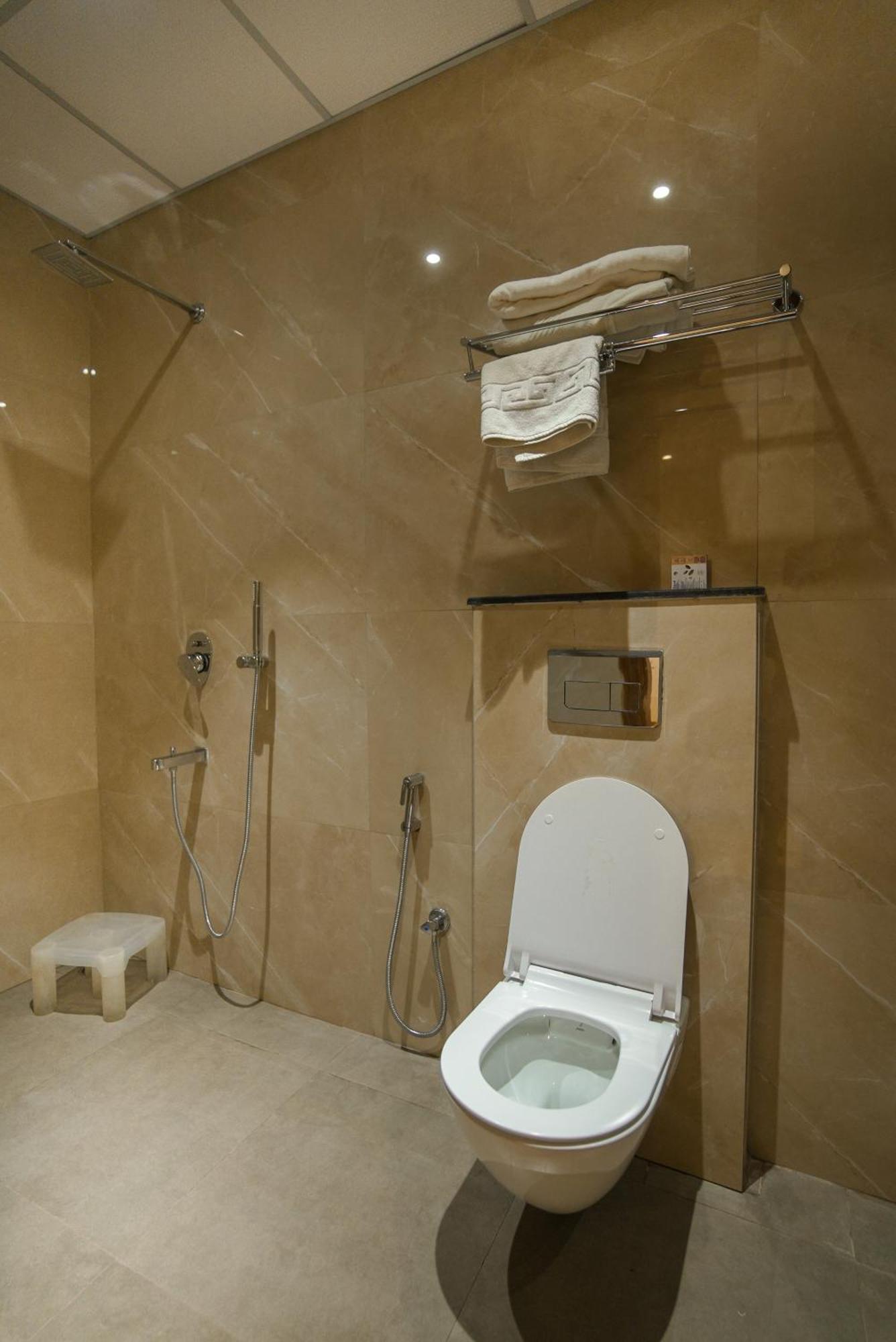 Celebrant Hotel فاراناسي المظهر الخارجي الصورة